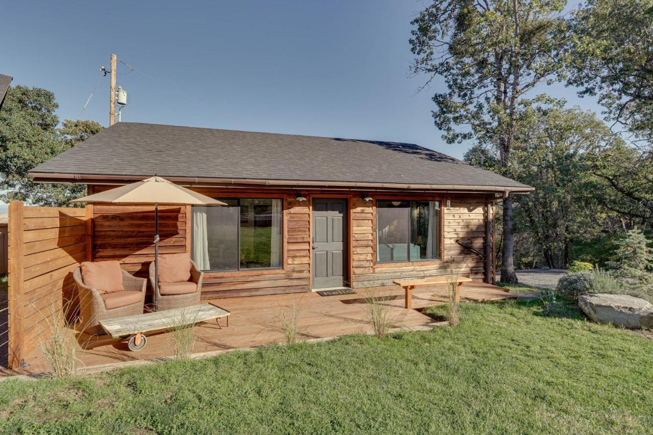 Cozy Central Point Bungalow On Working Winery! Exterior foto