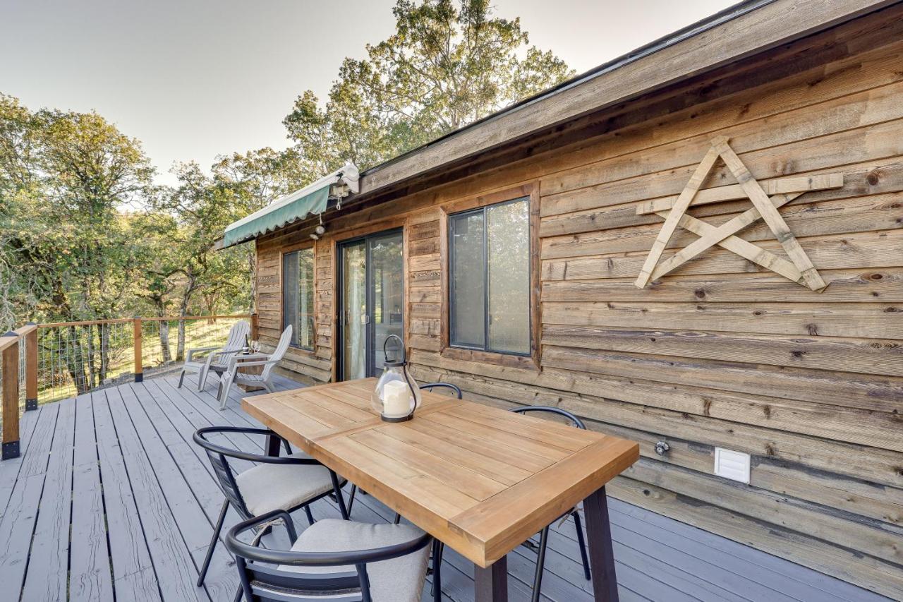 Cozy Central Point Bungalow On Working Winery! Exterior foto